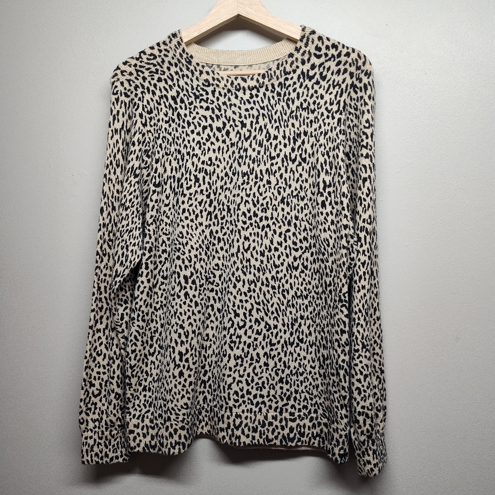 Volcom Pullover Knit Sweater Women Size S Tan Leopard Crew Neck Chic Fall Casual